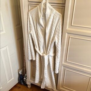 White Plush Shawl Collar Robe